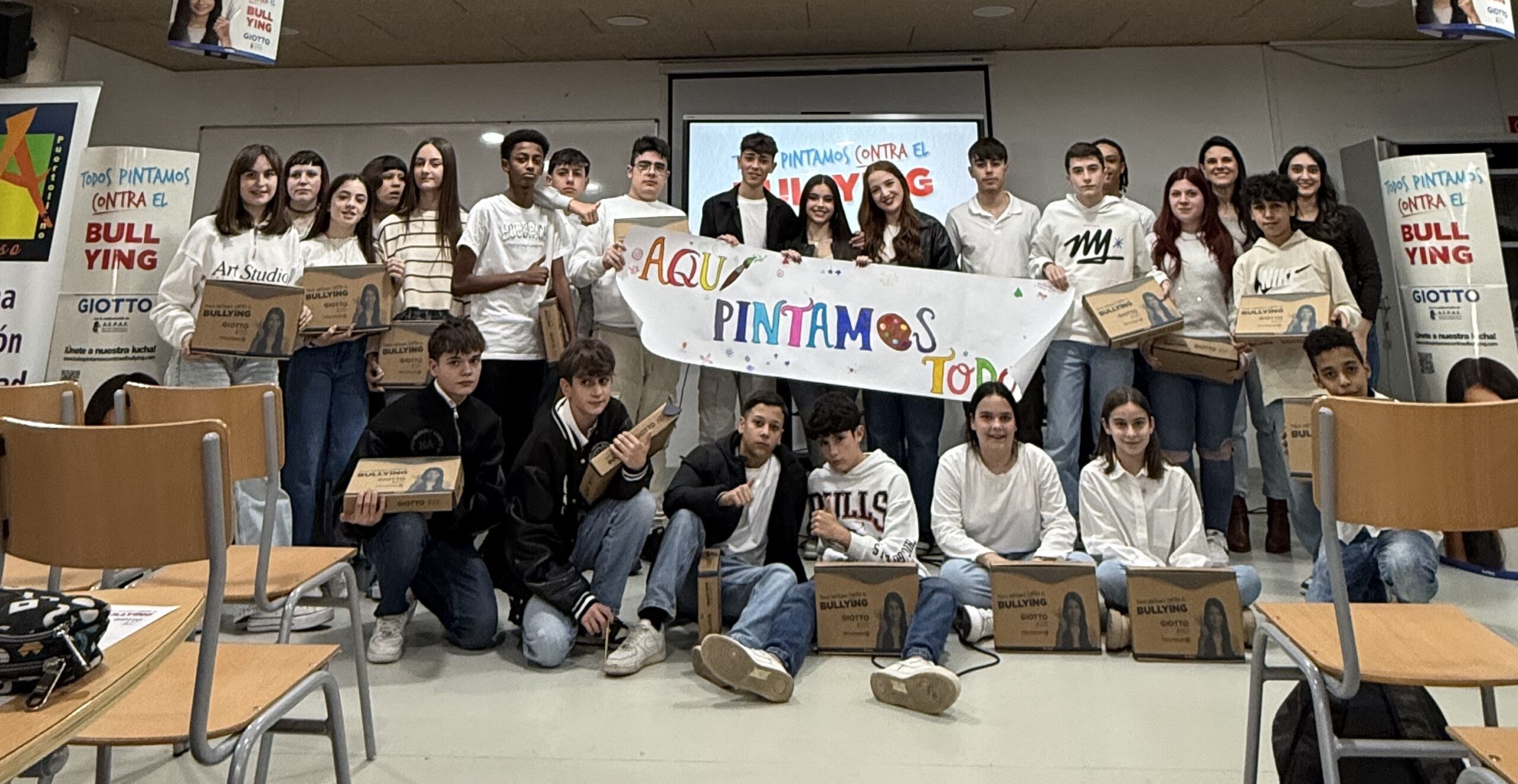 El IES Dámaso Alonso celebra su premio en el concurso Canta y Baila contra el Bullying